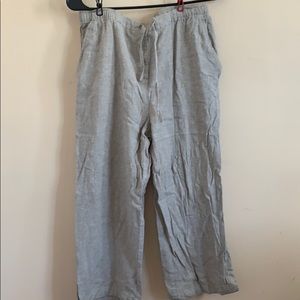 Cream/gray wide leg cropped pants
